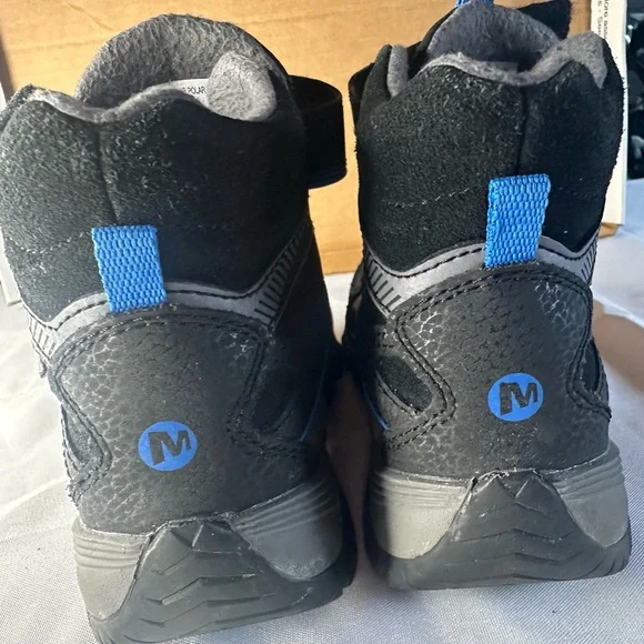 Merrell Kids Black and Blue Adventure Boots - Picture 2 of 6